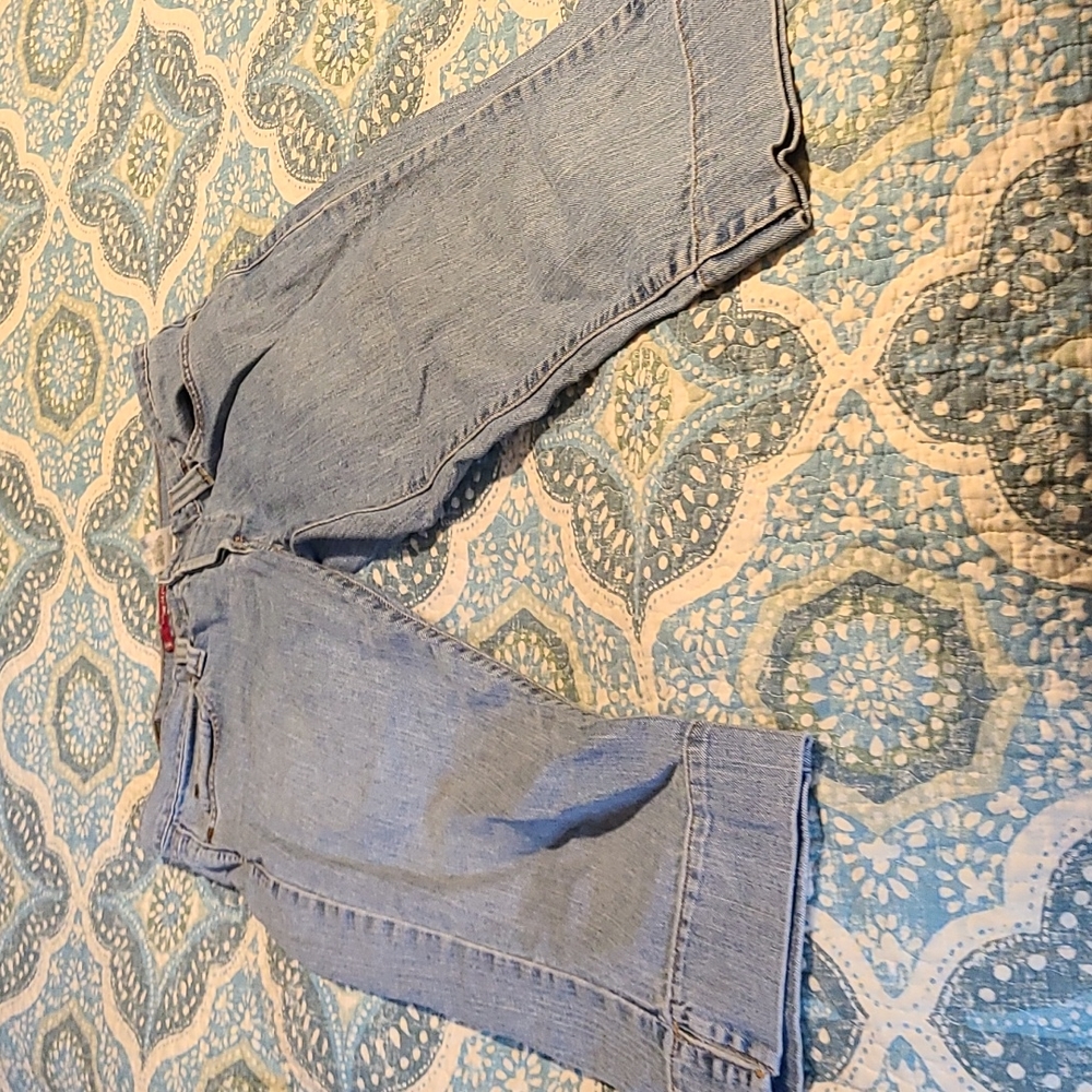 Levi's capri